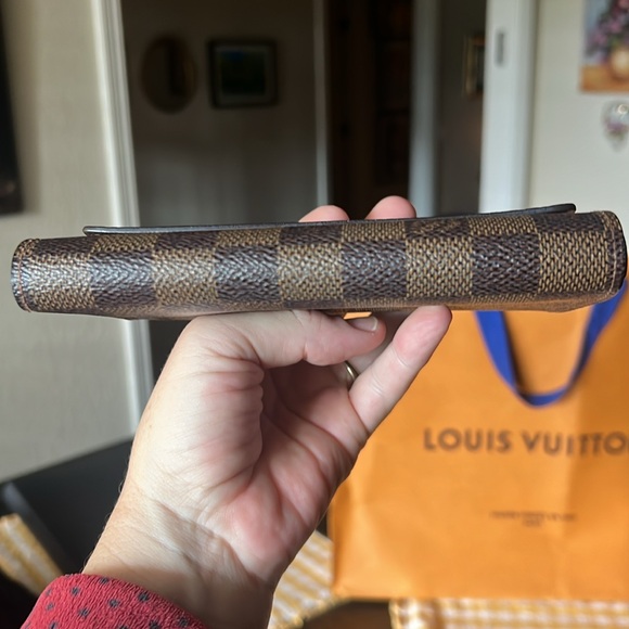 ❗️SOLD❗️Authentic Louis Vuitton DAMIER EBENE WALLET + Card wallet. - Picture 6 of 16